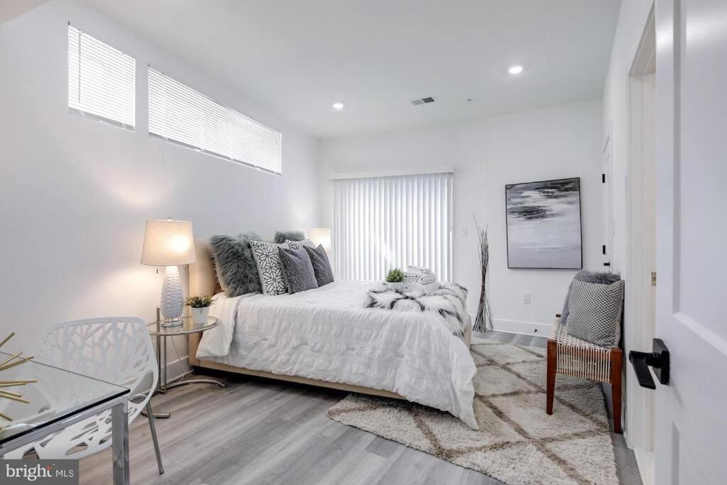 Brandnew Luxury Capitol Hill Apt! Near Free Trolly Вашингтон Екстериор снимка