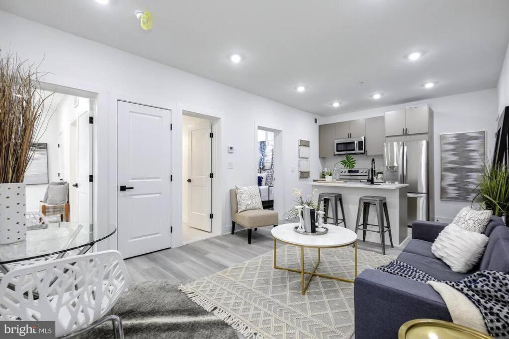 Brandnew Luxury Capitol Hill Apt! Near Free Trolly Вашингтон Екстериор снимка